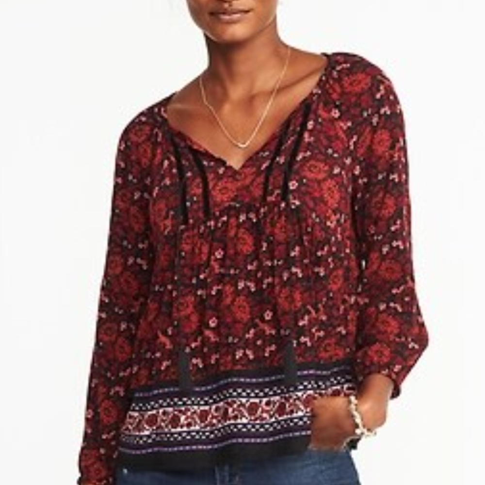Old Navy Red Floral Peasant Blouse. Great Condition Size Small